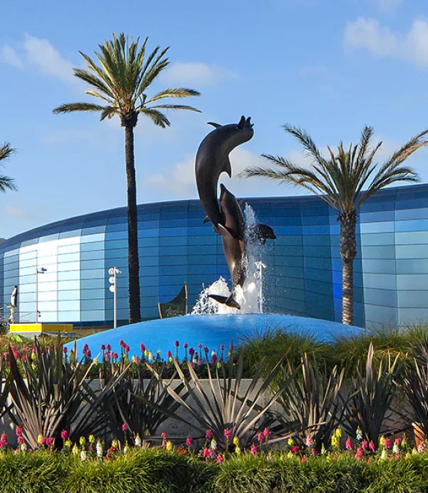 Aquarium of the Pacific Completes Exterior on $53-million Pacific Visions Wing