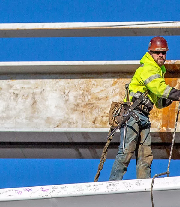 Sea-Tac International Arrivals Facility Team Marks Completion of Steel Structure with Topping Out Ceremony