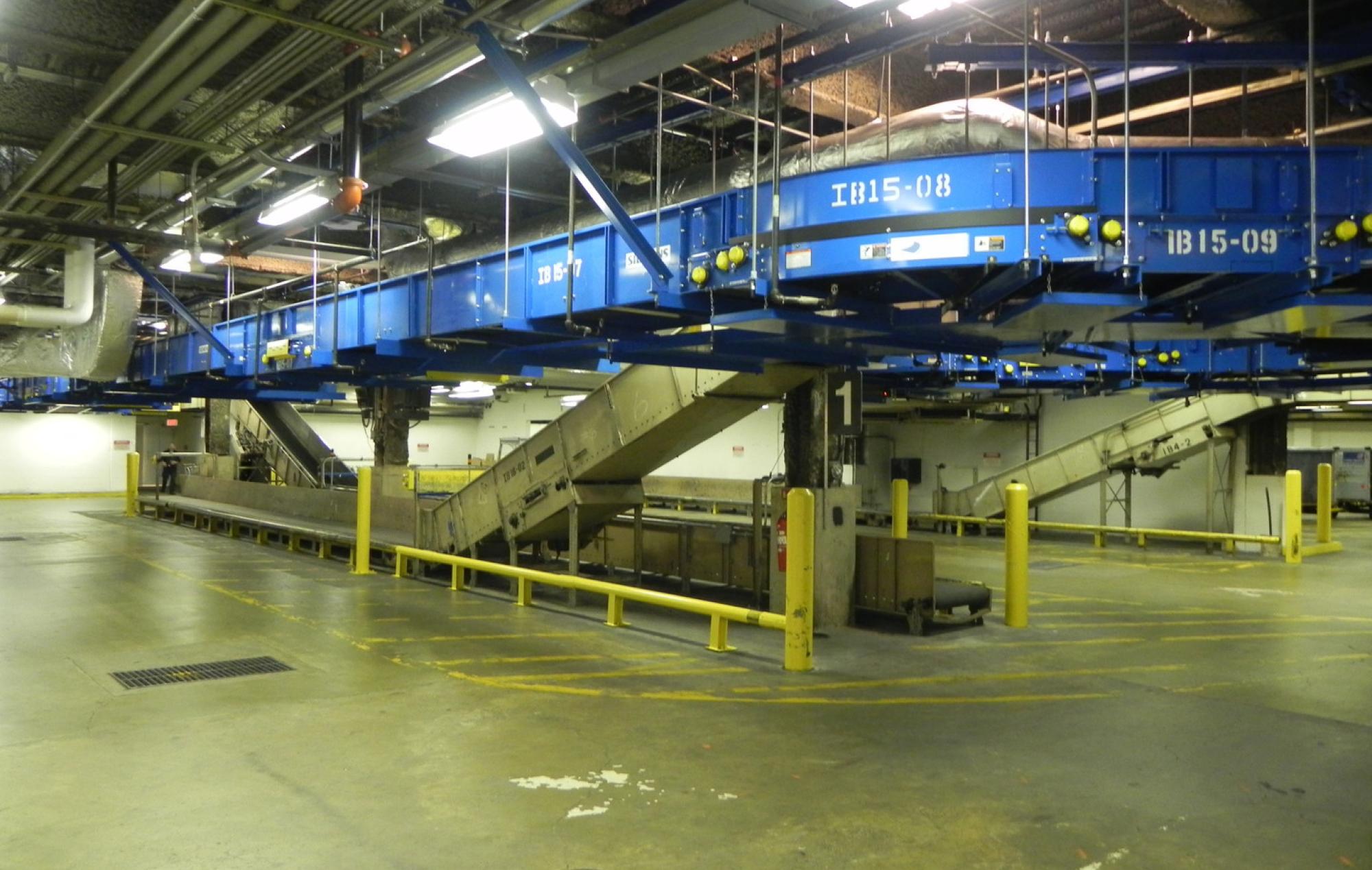 Dulles East West Baggage Handling